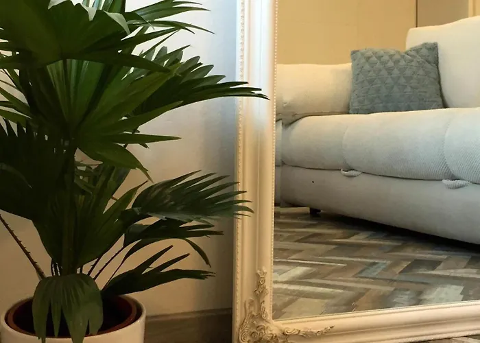 Greta's Place - Elegant With Exclusive Location And Seaview