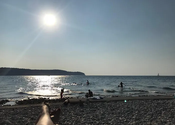 Greta's Place - Elegant With Exclusive Location And Seaview